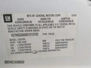 2006 GMC Savana Cargo Van Y3H Paratransit with VIN 1GTHG39U061213703, listed as a IAAI auction lot 40958038 with 233,889 mi miles. Bid and sale history available at carsss.com. Image 9.