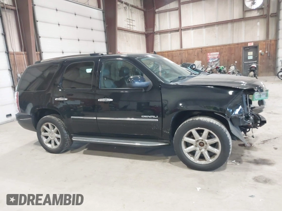 2013 GMC Yukon Denali with VIN 1GKS2EEF0DR105804, listed as a IAAI auction lot 42028402 with 121,054 mi miles. Bid and sale history available at carsss.com. Image 13.