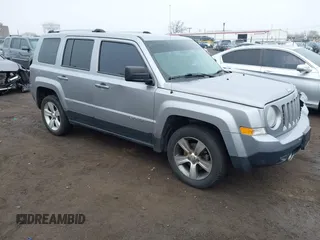 2017 Jeep Patriot High Altitude z VIN 1C4NJPFA9HD118354, wystawiony jako IAAI lot #41848700 z przebiegiem 82 624 mil mil oraz . Historia ofert i sprzedaży dostępna na DreamBid. Obrazek 1.