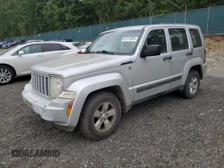2012 Jeep Liberty Sport Latitude z VIN 1C4PJMAK3CW161544, wystawiony jako Copart lot #61217825 z przebiegiem 207 258 mil mil oraz Czysty tytuł • Clean title. Historia ofert i sprzedaży dostępna na DreamBid. Obrazek 1.