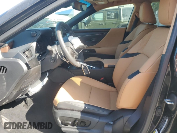 2025 Lexus ES with VIN 58ADZ1B1XSU187007, listed as a Copart auction lot 49093355 with 3,096 mi miles and Salvage Title. Bid and sale history available at carsss.com. Image 7.