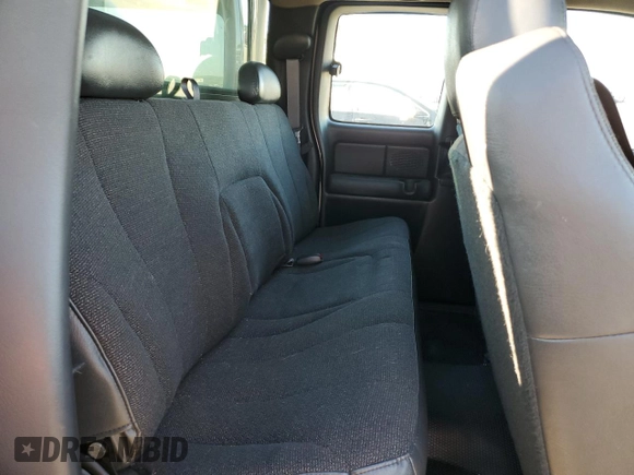 2002 Chevrolet Silverado 1500 LS with VIN 2GCEC19WX21412752, listed as a Copart auction lot 48411305 with 171,567 mi miles and Clean Title. Bid and sale history available at DreamBid. Image 10.
