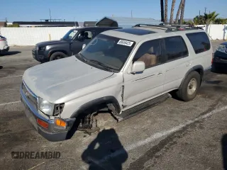 1998 Toyota 4Runner SR5 z VIN JT3GN86R7W0065462, wystawiony jako Copart lot #88659425 z przebiegiem 193 274 mil mil oraz Szkoda całkowita • Salvage title. Historia ofert i sprzedaży dostępna na DreamBid. Obrazek 1.