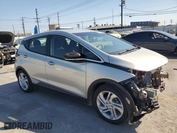 2023 Chevrolet Bolt EV 1LT z VIN 1G1FW6S05P4177390, wystawiony jako Copart lot #57256185 z przebiegiem 9 590 mil mil oraz Szkoda całkowita • Salvage title. Historia ofert i sprzedaży dostępna na DreamBid. Obrazek 4.