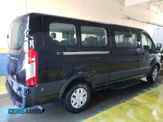 2020 Ford Transit Passenger XL with VIN 1FBAX2Y82LKA22651, listed as a Copart auction lot 52581575 with 33,895 mi miles and Clean title. Bid and sale history available at DreamBid. Image 3.