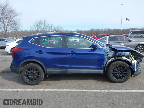 2017 Nissan Rogue SL z VIN JN1BJ1CR4HW106839, wystawiony jako IAAI lot #41620932 z przebiegiem 98 379 mil mil oraz . Historia ofert i sprzedaży dostępna na DreamBid. Obrazek 13.