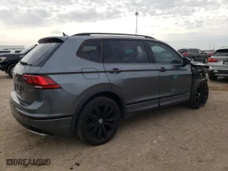 2021 Volkswagen Tiguan SE with VIN 3VV2B7AX5MM057855, listed as a Copart auction lot 48918515 with 32,129 mi miles and Salvage Title. Bid and sale history available at carsss.com. Image 3.