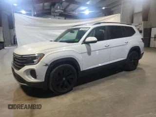 2024 Volkswagen Atlas SE с VIN 1V2KR2CA1RC568167, выставлен на аукционе Copart как лот 62269935 с пробегом 16 700 миль миль и Списание • Salvage title. История ставок и продаж доступна на DreamBid. Изображение 1.