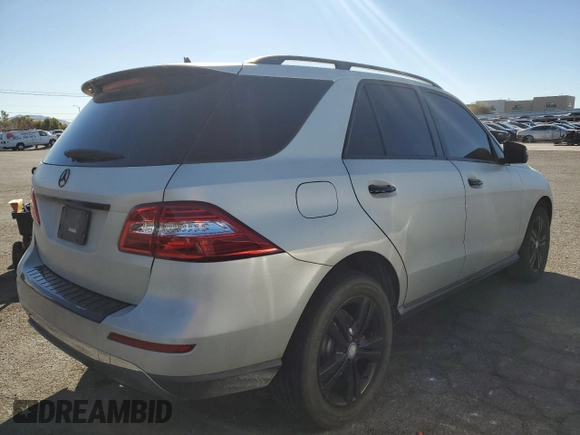 2015 Mercedes-Benz M ML 350 with VIN 4JGDA5JB1FA601587, listed as a Copart auction lot 46361785 with 140,942 mi miles and Salvage Title. Bid and sale history available at carsss.com. Image 3.