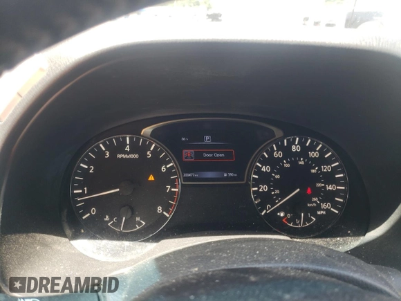 2016 Nissan Pathfinder SL with VIN 5N1AR2MN5GC609147, listed as a Copart auction lot 61146845 with 200,477 mi miles and Salvage title. Bid and sale history available at DreamBid. Image 9.