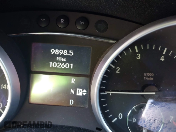 2009 Mercedes-Benz M 350 with VIN 4JGBB86E29A475950, listed as a IAAI auction lot 42102078 with 102,601 mi miles and . Bid and sale history available at carsss.com. Image 7.