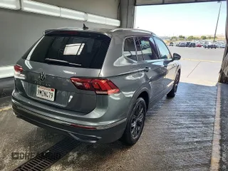 2024 Volkswagen Tiguan SE with VIN 3VV3B7AX5RM107598, listed as a IAAI auction lot 42796418 with 25,762 mi miles and . Bid and sale history available at DreamBid. Image 46.