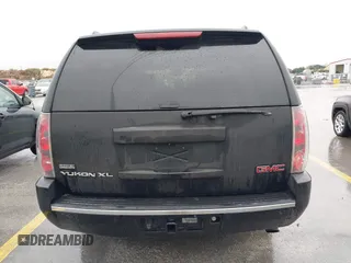 2010 GMC Denali z VIN 1GKUCMEF1AR181088, wystawiony jako IAAI lot #41563523 z przebiegiem 245 422 mil mil oraz . Historia ofert i sprzedaży dostępna na DreamBid. Obrazek 16.