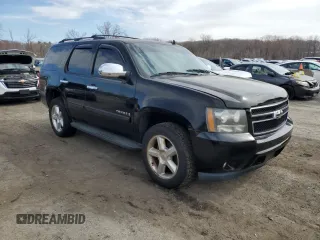 2008 Chevrolet Tahoe 3LT z VIN 1GNFK13018R206030, wystawiony jako Copart lot #50588455 z przebiegiem 124 088 mil mil oraz Czysty tytuł • Clean title. Historia ofert i sprzedaży dostępna na DreamBid. Obrazek 4.