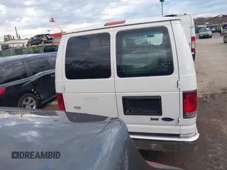 2010 Ford Econoline Passenger XL с VIN 1FBSS3BL6ADA81371, выставлен на аукционе IAAI как лот 41192772 с пробегом 154 886 миль миль и . История ставок и продаж доступна на DreamBid. Изображение 16.