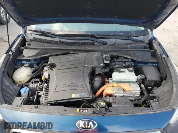 2018 Kia Niro LX with VIN KNDCB3LC6J5206975, listed as a Copart auction lot 49488895 with 121,824 mi miles and Clean Title. Bid and sale history available at carsss.com. Image 12.