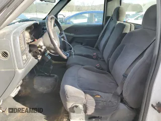 2000 Chevrolet Silverado 1500 with VIN 1GCEK14V7YE410790, listed as a Copart auction lot 81528904 with 272,957 mi miles and Clean Title. Bid and sale history available at carsss.com. Image 7.