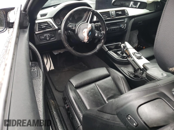 2015 BMW M4 with VIN WBS3R9C52FK330792, listed as a Copart auction lot 46310184 with 0 mi miles. Bid and sale history available at carsss.com. Image 8.