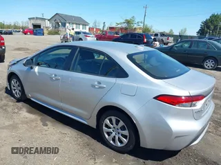 2020 Toyota Corolla LE with VIN JTDEPRAE9LJ078792, listed as a IAAI auction lot 42007551 with 65,154 mi miles. Bid and sale history available at carsss.com. Image 3.