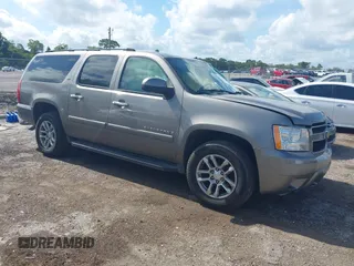 2007 Chevrolet Suburban LS with VIN 1GNFC16J77R260500, listed as a IAAI auction lot 42787990 with 167,163 mi miles and . Bid and sale history available at DreamBid. Image 1.