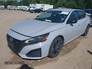 2024 Nissan Altima SR z VIN 1N4BL4CV5RN369697, wystawiony jako IAAI lot #42335803 z przebiegiem 29 820 mil mil oraz . Historia ofert i sprzedaży dostępna na DreamBid. Obrazek 17.
