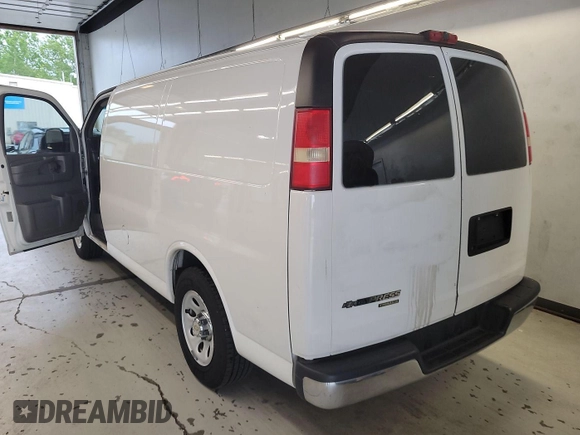 2013 Chevrolet Express Cargo with VIN 1GCSGAFX5D1110945, listed as a IAAI auction lot 42635460 with 239,048 mi miles and . Bid and sale history available at DreamBid. Image 28.