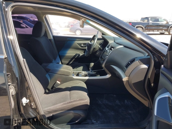 2014 Nissan Altima SL with VIN 1N4AL3AP7EN250859, listed as a IAAI auction lot 41644097 with 98,121 mi miles and . Bid and sale history available at DreamBid. Image 5.