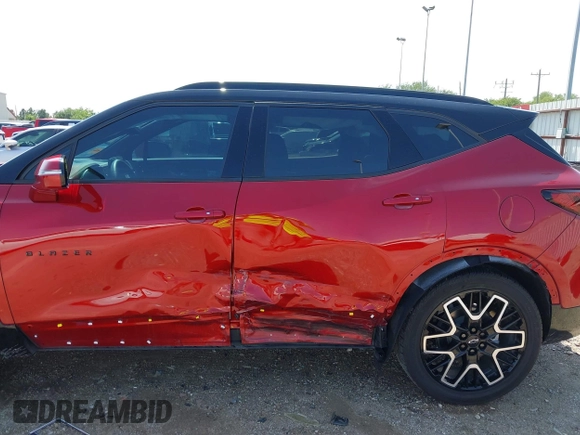2024 Chevrolet Blazer RS с VIN 3GNKBERS2RS283650, выставлен на аукционе IAAI как лот 42205111 с пробегом 7 384 миль миль и . История ставок и продаж доступна на DreamBid. Изображение 6.