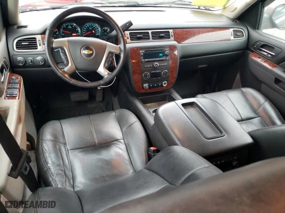 2013 Chevrolet Suburban LT with VIN 1GNSKJE7XDR101702, listed as a Copart auction lot 45577695 with 182,576 mi miles and Salvage Title. Bid and sale history available at carsss.com. Image 8.