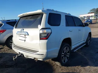 2018 Toyota 4Runner SR5 with VIN JTEBU5JR2J5558620, listed as a IAAI auction lot 41486145 with 172,007 mi miles and . Bid and sale history available at DreamBid. Image 4.