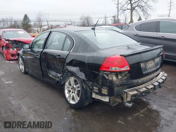 2009 Pontiac G8 with VIN 6G2ER57729L193993, listed as a IAAI auction lot 41717045 with 177,013 mi miles. Bid and sale history available at carsss.com. Image 3.