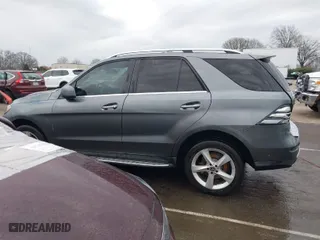 2017 Mercedes-Benz GLE with VIN 4JGDA5HB9HA992609, listed as a IAAI auction lot 41724638 with 205,921 mi miles. Bid and sale history available at carsss.com. Image 14.