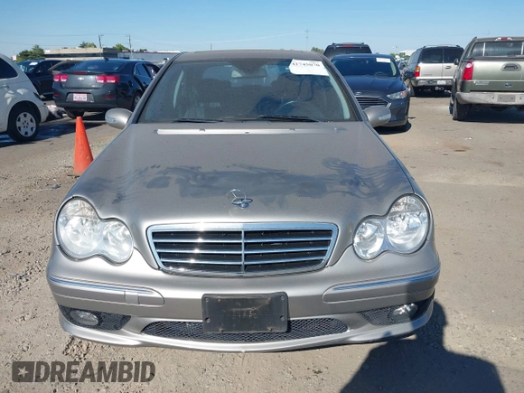 2006 Mercedes-Benz C 230 Sport z VIN WDBRF52H76A867919, wystawiony jako IAAI lot #42745070 z przebiegiem 115 536 mil mil oraz . Historia ofert i sprzedaży dostępna na DreamBid. Obrazek 12.