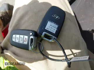2012 Hyundai Sonata Hybrid z VIN KMHEC4A4XCA031014, wystawiony jako IAAI lot #42463501 z przebiegiem 113 309 mil mil oraz . Historia ofert i sprzedaży dostępna na DreamBid. Obrazek 11.
