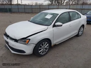2011 Volkswagen Jetta Sedan SE w/Convenience with VIN 3VWDX7AJ0BM346446, listed as a IAAI auction lot 41845059 with 172,509 mi miles. Bid and sale history available at carsss.com. Image 2.