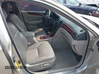 2004 Lexus ES 350 z VIN JTHBA30G145000388, wystawiony jako IAAI lot #42417373 z przebiegiem 294 899 mil mil oraz . Historia ofert i sprzedaży dostępna na DreamBid. Obrazek 5.
