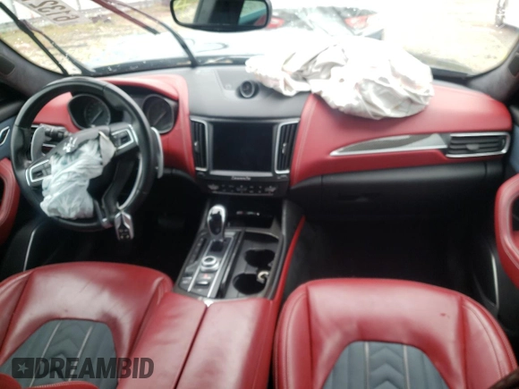 2017 Maserati Levante S z VIN ZN661YUL4HX249445, wystawiony jako Copart lot #61321762 z przebiegiem Nie podano mil oraz . Historia ofert i sprzedaży dostępna na DreamBid. Obrazek 9.