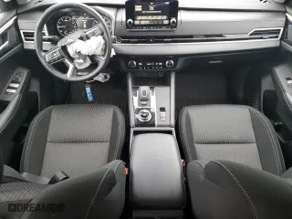 2024 Mitsubishi Outlander ES with VIN JA4J3UA87RZ025570, listed as a Copart auction lot 86778764 with 8,762 mi miles and Salvage Title. Bid and sale history available at carsss.com. Image 8.