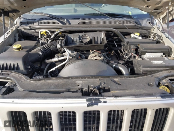 2007 Jeep Commander Sport с VIN 1J8HH48PX7C673318, выставлен на аукционе IAAI как лот 41585570 с пробегом 188 977 миль миль и . История ставок и продаж доступна на DreamBid. Изображение 10.