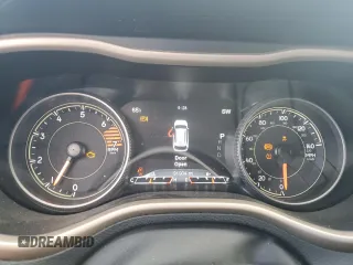 2017 Jeep Cherokee Limited with VIN 1C4PJLDB1HD238551, listed as a Copart auction lot 54271115 with 91,904 mi miles and Clean title. Bid and sale history available at DreamBid. Image 9.
