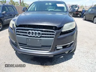 2008 Audi Q7 Premium z VIN WA1BY74L88D032241, wystawiony jako IAAI lot #42594263 z przebiegiem 187 924 mil mil oraz . Historia ofert i sprzedaży dostępna na DreamBid. Obrazek 6.