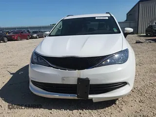2018 Chrysler Pacifica Touring with VIN 2C4RC1DG0JR168076, listed as a Copart auction lot 62924895 with 125,767 mi miles and Clean title. Bid and sale history available at DreamBid. Image 15.