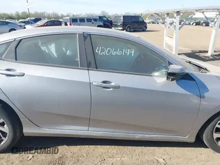 2018 Honda Civic EX z VIN 2HGFC2F73JH549076, wystawiony jako IAAI lot #42066149 z przebiegiem 48 623 mil mil oraz . Historia ofert i sprzedaży dostępna na DreamBid. Obrazek 13.