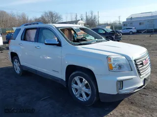 2017 GMC Terrain SLT with VIN 2GKFLUEKXH6328908, listed as a IAAI auction lot 41642404 with 87,822 mi miles. Bid and sale history available at carsss.com. Image 1.