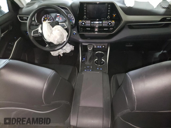 2022 Toyota Highlander XLE with VIN 5TDGZRBH6NS163543, listed as a Copart auction lot 57796635 with 26,011 mi miles and Salvage title. Bid and sale history available at DreamBid. Image 8.