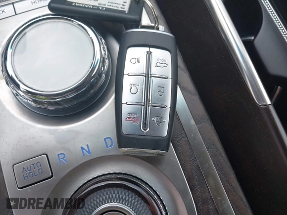 2024 Genesis GV80 z VIN KMUHBDSB8RU204289, wystawiony jako IAAI lot #42204994 z przebiegiem 24 280 mil mil oraz . Historia ofert i sprzedaży dostępna na DreamBid. Obrazek 11.