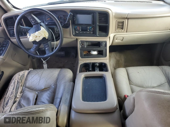 2004 Chevrolet Suburban Z71 with VIN 3GNFK16Z84G196603, listed as a Copart auction lot 45310915 with 0 mi miles and Salvage Title. Bid and sale history available at carsss.com. Image 8.