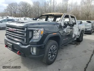 2021 GMC Sierra 2500HD AT4 with VIN 1GT49PEY8MF258574, listed as a Copart auction lot 47433215 with 0 mi miles and Salvage Title. Bid and sale history available at carsss.com. Image 1.