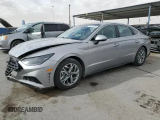 2023 Hyundai Sonata SEL z VIN KMHL14JA9PA342765, wystawiony jako Copart lot #49160715 z przebiegiem 28 674 mil mil oraz Szkody całkowita. Historia ofert i sprzedaży dostępna na DreamBid. Obrazek 1.