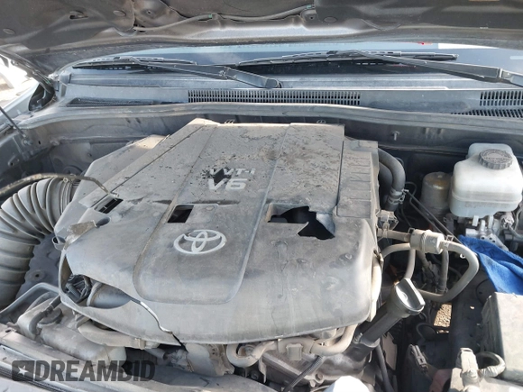 2006 Toyota 4Runner SR5 with VIN JTEZU14R960076802, listed as a IAAI auction lot 41407101 with 204,746 mi miles and . Bid and sale history available at DreamBid. Image 10.
